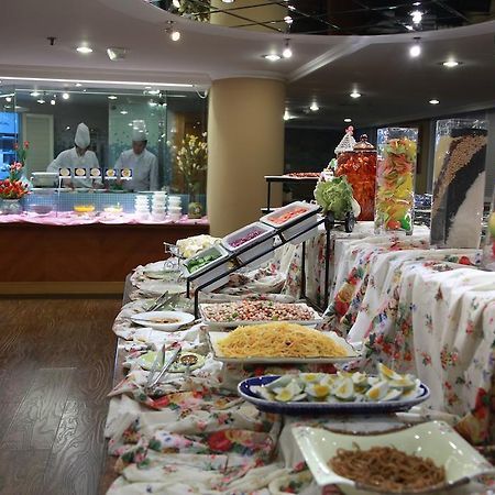 New Gloria Plaza Garden Hotel Харбин Екстериор снимка